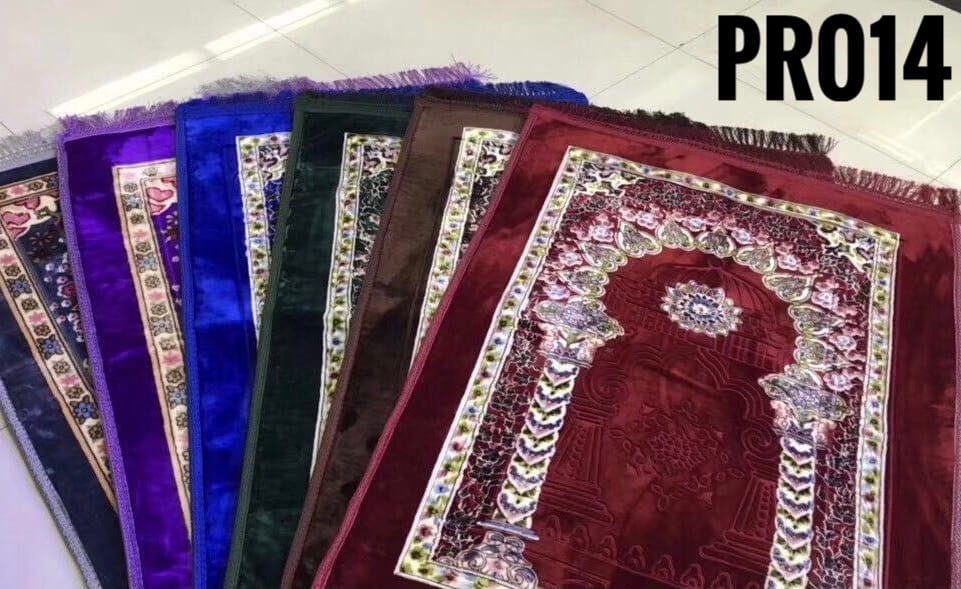 Arabian Style Islamic Prayer Rug